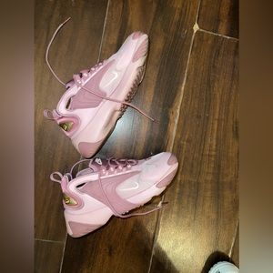 Nike Pink Woman Zoom Sneaker
